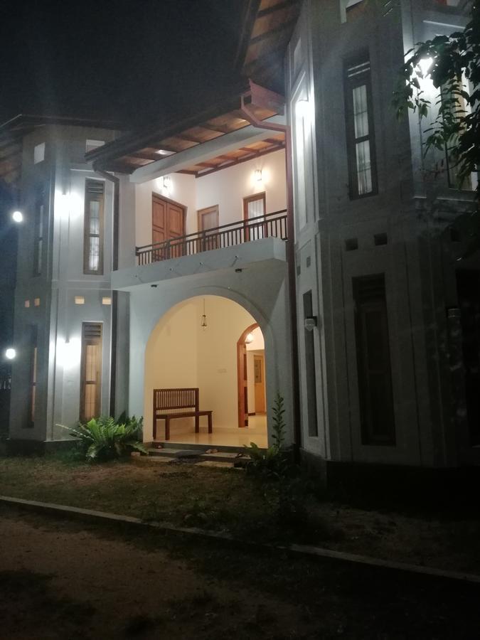 Air Port 5 Minutes Super Clean Upul Negombo Exterior foto