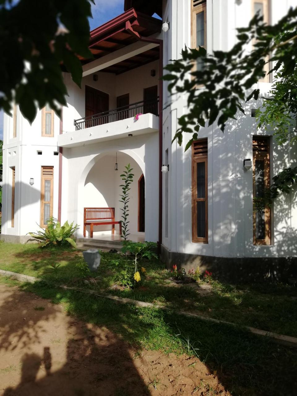 Air Port 5 Minutes Super Clean Upul Negombo Exterior foto